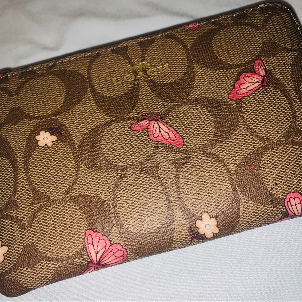 Wristlet! Coach NWT! Butterfly 🦋 Edition